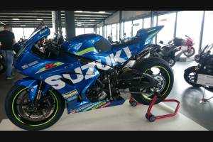 Lackierte Rennverkleidung Suzuki Gsxr 1000 2017 - 2024 - MXPCRV7001