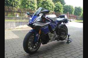 Painted street fairings in abs compatible with Yamaha R1 2015 - 2019 - MXPCAV7069