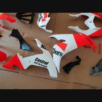 Complete and painted fairings in abs YMH R1 D FRT 