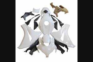 Complete and unpainted fairings in abs with front fender 