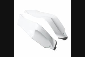 Complete and unpainted fairing in abs with front fender INJ 