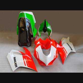 Complete and painted fairings with back seat Neoprene seat DUCV4FE
