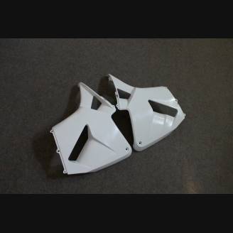Complete and unpainted fairing in abs with front fender 