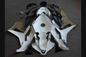 Complete and unpainted fairings with front fender 