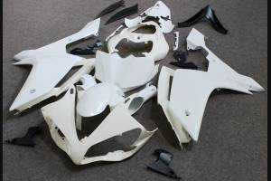 Complete and unpainted fairings in abs with front fender INJ 