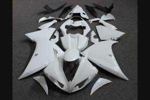 Complete and unpainted fairings in abs with front fender 