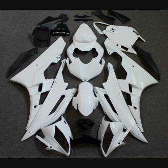 Complete and unpainted fairing in abs with front fender INJ 