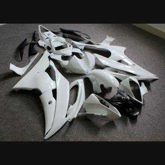 Complete and unpainted fairings in abs with front fender 