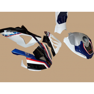 Complete and painted fairings BHP418 