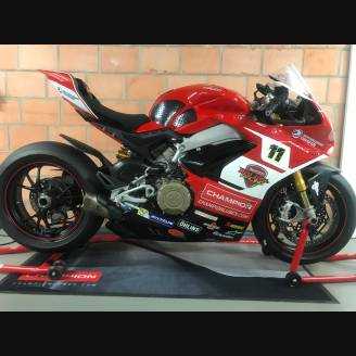 Complete and painted fairings with back seat Neoprene seat DUCV4CHP