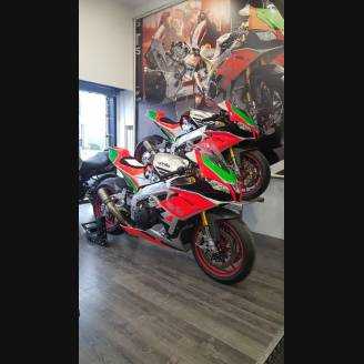 Complete and painted fairings RSV4RFW