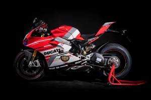 Complete and painted fairings in abs Ducati Panigale V4 for Akrapovic exhaust DUCV4MT18VS2