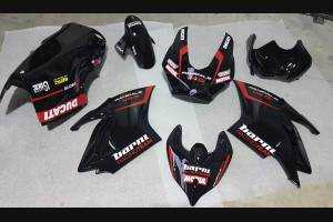 Complete and painted fairings with back seat Neoprene seat DUCV4BR18