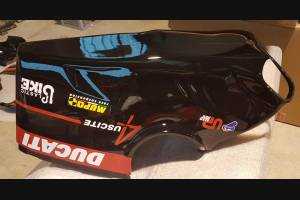 Complete and painted fairings with back seat Neoprene seat DUCV4BR18