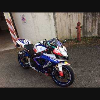 Complete and painted fairings in abs GSX 6T BLWTH 