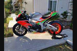 Carene verniciate RSV4RFW