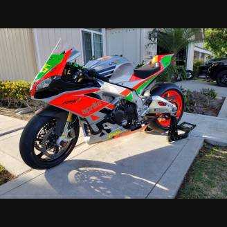 Carene verniciate RSV4RFW