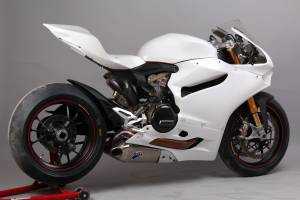 Motoxpricambi Race Package : Complete and racing fairings + Fasteners + Screws 