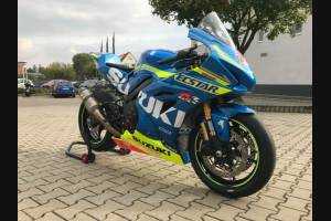 Complete and painted fairings SZ17MT16