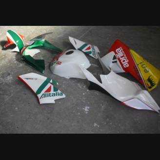 Carene verniciate SBK 2010 ALITALIA