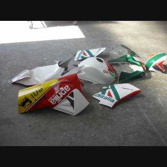 Carene verniciate SBK 2010 ALITALIA