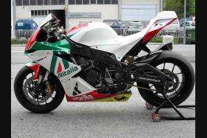 Carene verniciate SBK 2010 ALITALIA