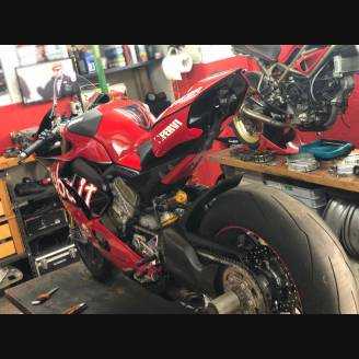 ABS Verkleidung Lackiert street Ducati Panigale V4 Akrapovic Auspuff DUCV4 SB19