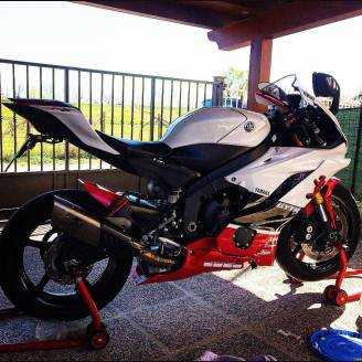 Complete and painted fairings in abs YAM17 ANN3