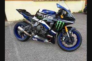 Complete and painted fairings YAMGR17