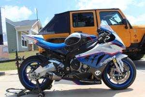 Complete and painted fairings + tank cover, screws, fasteners HP4