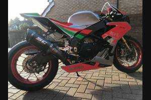 Complete and painted fairings RSV4RFW no Fluo