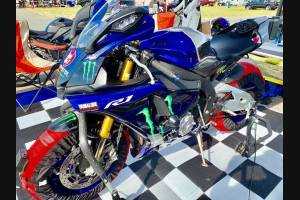 Carénages en abs complets et peints YMH R1 VLOP