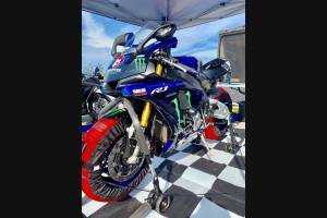 Complete and painted fairings in abs YMH R1 VLOP