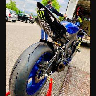 Complete and painted fairings YAMR6 D MT19