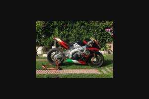 Lackierte Rennverkleidung Aprilia RSV4 2009 - 2014 - MXPCRV6912