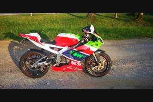 Painted street fairings in abs compatible with Aprilia RS 125 2006 - 2010 - MXPCAV12082