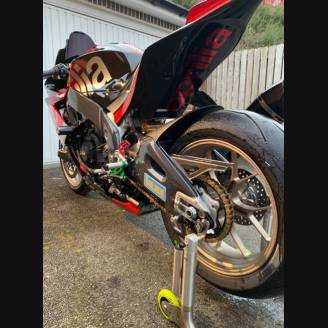 Lackierte Rennverkleidung Aprilia RSV4 2015 - 2020 - MXPCRV12316