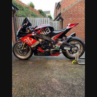 Lackierte Rennverkleidung Aprilia RSV4 2015 - 2020 - MXPCRV12316