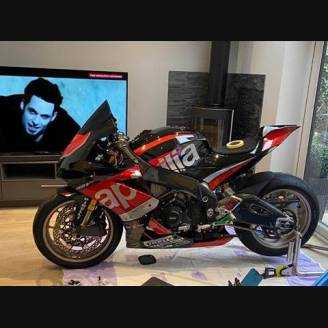 Lackierte Rennverkleidung Aprilia RSV4 2015 - 2020 - MXPCRV12316