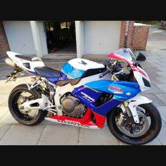 Painted street fairings in abs compatible with Honda Cbr 1000 2006 - 2007 - MXPCAV5500