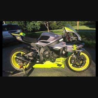 Lackierte Rennverkleidung Yamaha R1 2015 - 2019 - MXPCRV12665