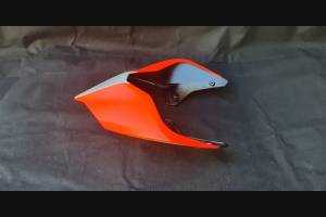Carene stradali in abs verniciate compatibili con Ducati Panigale V4R per scarico Akrapovic Matt fluo - MXPCAV11956