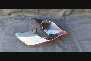 Carene stradali in abs verniciate compatibili con Ducati Panigale V4R per scarico Akrapovic Matt fluo - MXPCAV11956