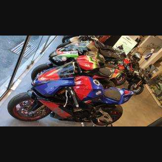 Lackierte Rennverkleidung Aprilia RSV4 2015 - 2020 - MXPCRV12415
