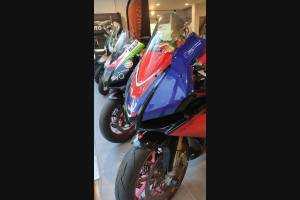 Lackierte Rennverkleidung Aprilia RSV4 2015 - 2020 - MXPCRV12415