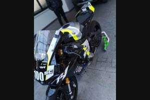 Lackierte Rennverkleidung Yamaha R1 2020 - MXPCRV12820