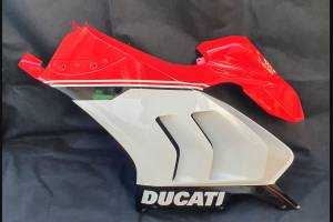 Painted street fairings in abs compatible with Ducati Panigale V4 V4S for Akrapovic exhaust 2020 -2021 - MXPCAV12786