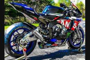Carenado Racing Pintado Yamaha R1 2015 - 2019 + tornillos, tornillos rapidos -MXPCRV12873