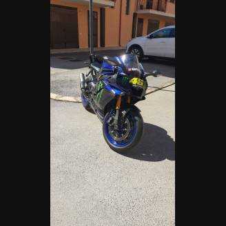 Painted street fairings in abs compatible with Yamaha R6 2017 - 2021 - MXPCAV12265