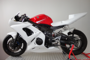 Carénages sans Pare-boue Yamaha R6 2003 - 2005 - MXPCRD575